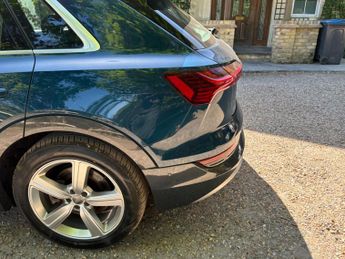 Audi e-tron 50 Technik Auto quattro 5dr 71.2kWh
