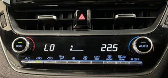 Toyota Corolla 1.8 VVT-h Design CVT Euro 6 (s/s) 5dr