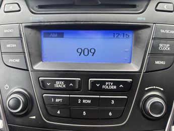 Hyundai Santa Fe 2.2 CRDi Style Auto 4WD Euro 5 5dr (5 seat)