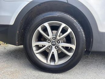 Hyundai Santa Fe 2.2 CRDi Style Auto 4WD Euro 5 5dr (5 seat)