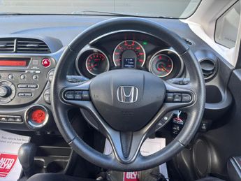 Honda Jazz 1.4 i-VTEC ES Plus CVT Euro 5 5dr