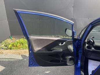 Honda Jazz 1.4 i-VTEC ES Plus CVT Euro 5 5dr