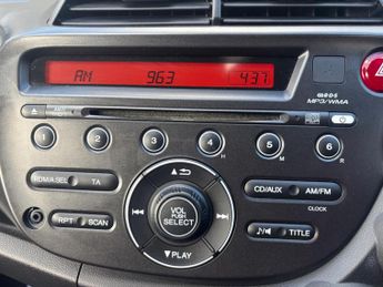 Honda Jazz 1.4 i-VTEC ES Plus CVT Euro 5 5dr