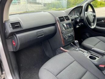 Mercedes-Benz A Class 2.0 A200 Elegance SE CVT 5dr