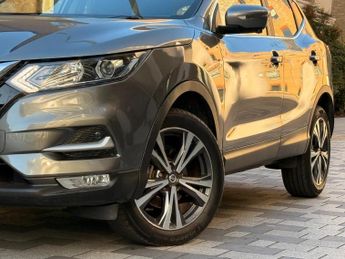 Nissan Qashqai 1.2 DIG-T N-Connecta Euro 6 (s/s) 5dr