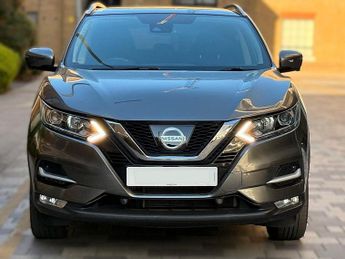 Nissan Qashqai 1.2 DIG-T N-Connecta Euro 6 (s/s) 5dr