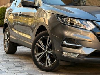 Nissan Qashqai 1.2 DIG-T N-Connecta Euro 6 (s/s) 5dr