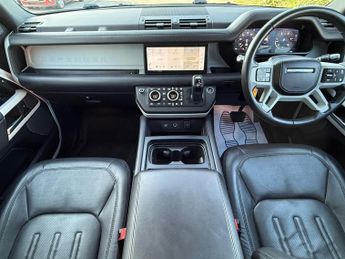 Land Rover Defender 110 3.0 D250 MHEV HSE Auto 4WD Euro 6 (s/s) 5dr