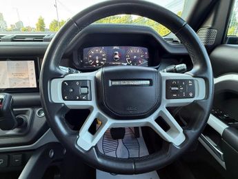 Land Rover Defender 110 3.0 D250 MHEV HSE Auto 4WD Euro 6 (s/s) 5dr