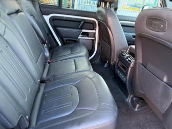 Land Rover Defender 110 3.0 D250 MHEV HSE Auto 4WD Euro 6 (s/s) 5dr