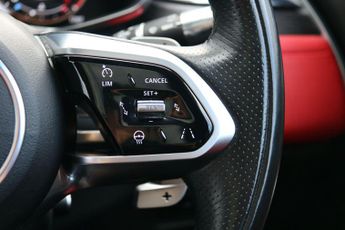 Jaguar F-PACE 2.0 D200 MHEV R-Dynamic HSE Black 90th Anniversary Edition Auto 