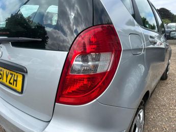 Mercedes-Benz A Class 1.5 A160 Classic SE CVT 5dr