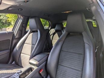 Mercedes-Benz GLA 2.1 GLA220d AMG Line (Premium) 7G-DCT 4MATIC Euro 6 (s/s) 5dr