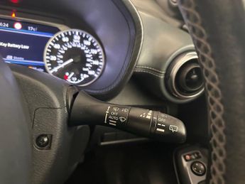 Nissan Juke 1.0 DIG-T N-Connecta Euro 6 (s/s) 5dr