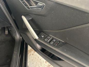 Audi Q2 2.0 TDI 30 Technik S Tronic Euro 6 (s/s) 5dr