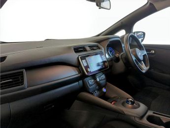 Nissan Leaf 40kWh Acenta Auto 5dr