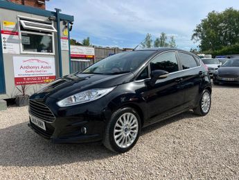 Ford Fiesta 1.0T EcoBoost Titanium Euro 5 (s/s) 5dr