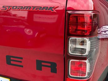 Ford RANGER 2.0 EcoBlue Stormtrak Pickup Double Cab 4dr Diesel Auto 4WD Euro
