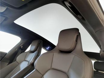 Porsche Taycan Performance Plus 93.4kWh 4S Auto 4WD 4dr (11kW Charger)