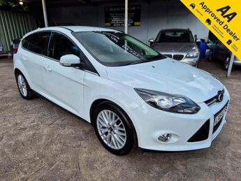 Ford Focus 1.0T EcoBoost Zetec Navigator Euro 5 (s/s) 5dr