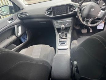 Peugeot 308 1.2 PureTech Allure Auto Euro 6 (s/s) 5dr