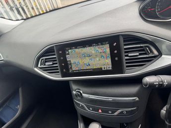 Peugeot 308 1.2 PureTech Allure Auto Euro 6 (s/s) 5dr