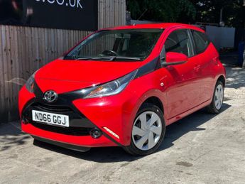 Toyota AYGO 1.0 VVT-i x-play Euro 5 5dr Euro 5