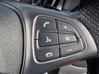 Mercedes-Benz GLA 1.6 GLA180 Urban Edition 7G-DCT Euro 6 (s/s) 5dr