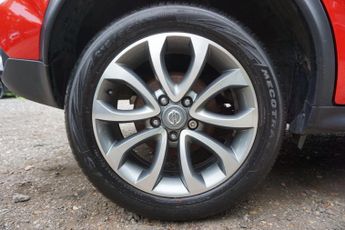 Nissan Juke 1.6 Tekna XTRON Euro 6 5dr