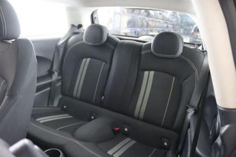MINI Hatch 2.0 Cooper S Classic Euro 6 (s/s) 3dr