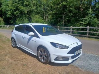 Ford Focus 2.0T EcoBoost ST-2 Euro 6 (s/s) 5dr