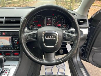 Audi A4 2.0 TDI S line CVT 4dr
