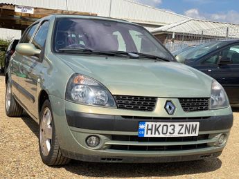 Renault Clio 1.6 16v Privilege 5dr