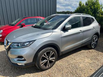 Nissan Qashqai 1.5 dCi N-Connecta Euro 6 (s/s) 5dr