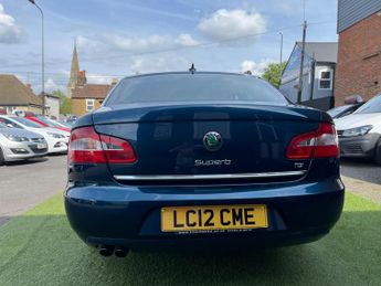 Skoda Superb 2.0 TDI Elegance DSG Euro 5 5dr