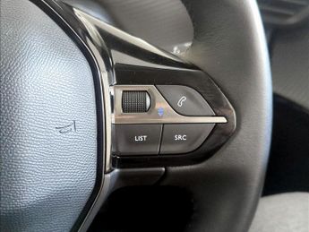 Peugeot E-208 50kWh Allure Premium Auto 5dr (7kW Charger)