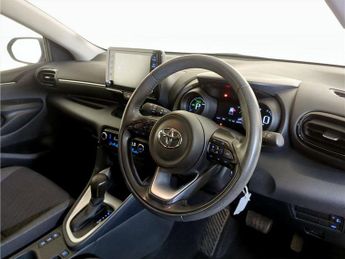 Toyota Yaris 1.5 VVT-h Design E-CVT Euro 6 (s/s) 5dr