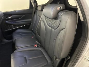 Hyundai Santa Fe 2.2 CRDi Premium SE Auto 4WD Euro 6 (s/s) 5dr 7 Seat