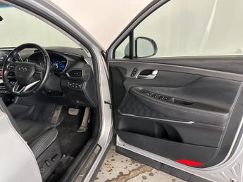 Hyundai Santa Fe 2.2 CRDi Premium SE Auto 4WD Euro 6 (s/s) 5dr 7 Seat