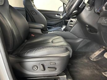 Hyundai Santa Fe 2.2 CRDi Premium SE Auto 4WD Euro 6 (s/s) 5dr 7 Seat