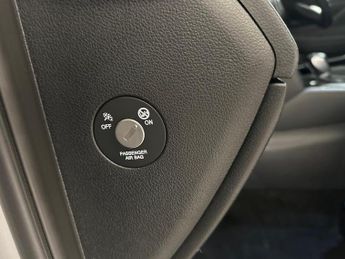 Hyundai Santa Fe 2.2 CRDi Premium SE Auto 4WD Euro 6 (s/s) 5dr 7 Seat