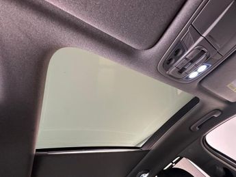 Hyundai Santa Fe 2.2 CRDi Premium SE Auto 4WD Euro 6 (s/s) 5dr 7 Seat