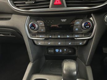 Hyundai Santa Fe 2.2 CRDi Premium SE Auto 4WD Euro 6 (s/s) 5dr 7 Seat