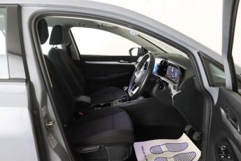 Volkswagen Golf 1.0 TSI Life Euro 6 (s/s) 5dr
