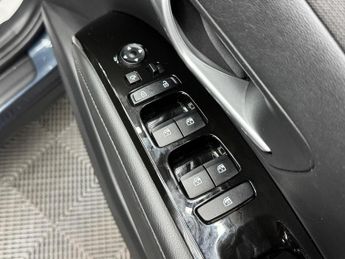 Hyundai TUCSON 1.6 h T-GDi 13.8kWh Premium Auto 4WD Euro 6 (s/s) 5dr