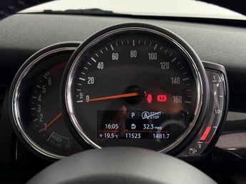 MINI Hatch 1.5 Cooper Auto Euro 6 (s/s) 3dr