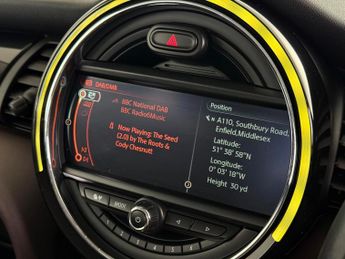 MINI Hatch 1.5 Cooper Auto Euro 6 (s/s) 3dr