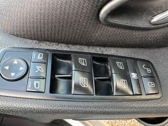 Mercedes-Benz B Class 1.7 B170 SE CVT 5dr