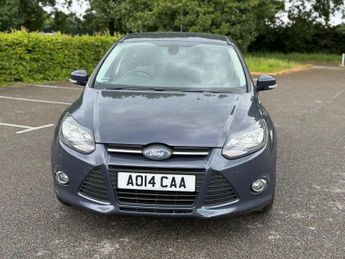 Ford Focus 1.0T EcoBoost Zetec Euro 5 (s/s) 5dr