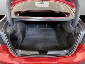 Jaguar XE 2.0i Landmark Auto Euro 6 (s/s) 4dr